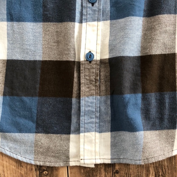 Mossimo Supply Co long sleeve plaid top - Picture 5 of 10